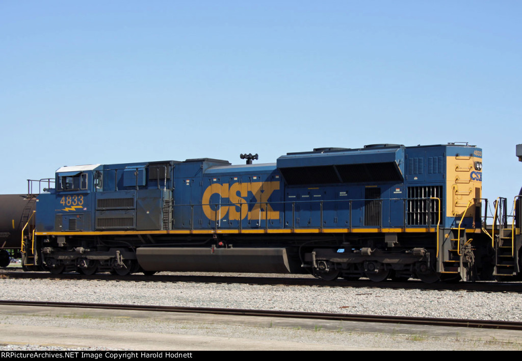 CSX 4833